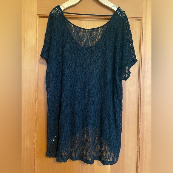 Bobeau | Sheer Lace Top - Picture 3 of 12